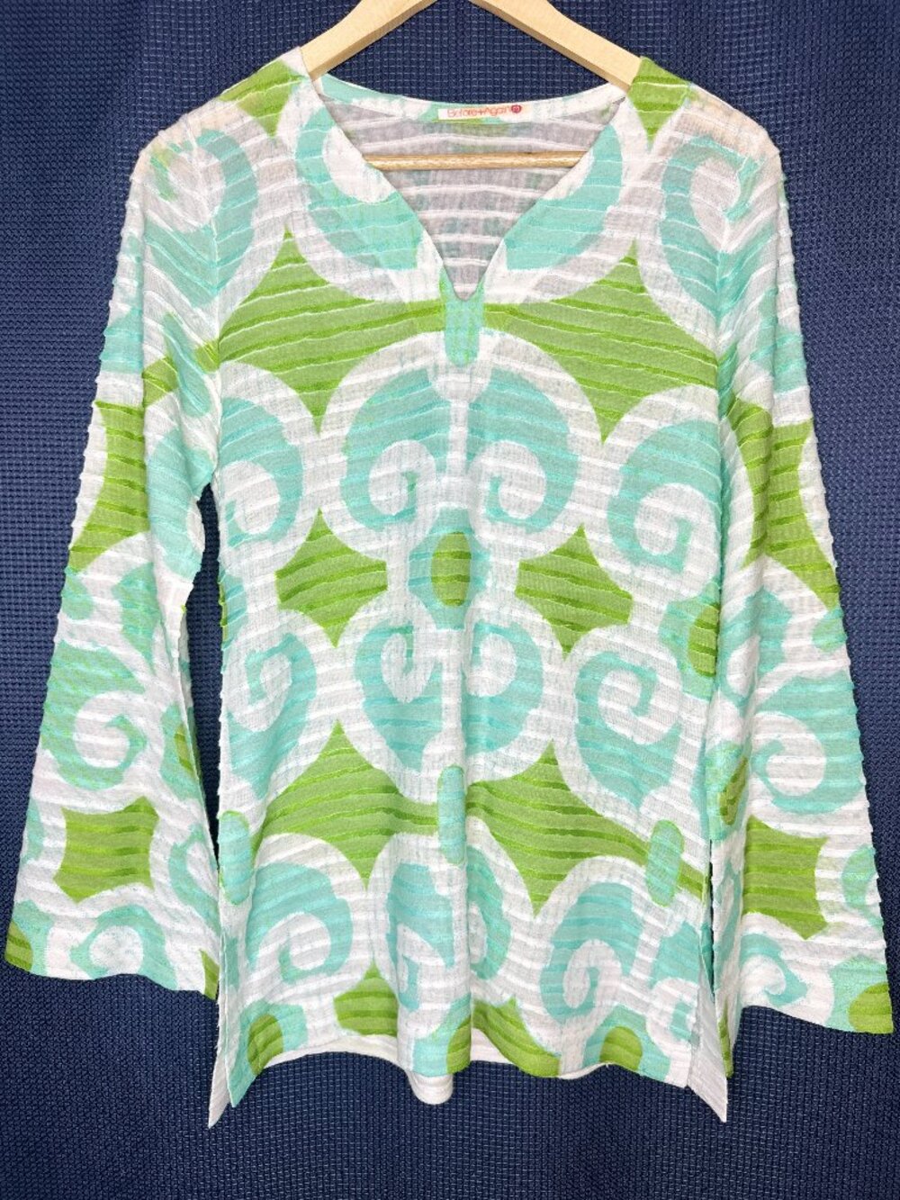 Before & Again Banda Geometric Burnout Split Neck Top MEDIUM Boho Artsy Cottage